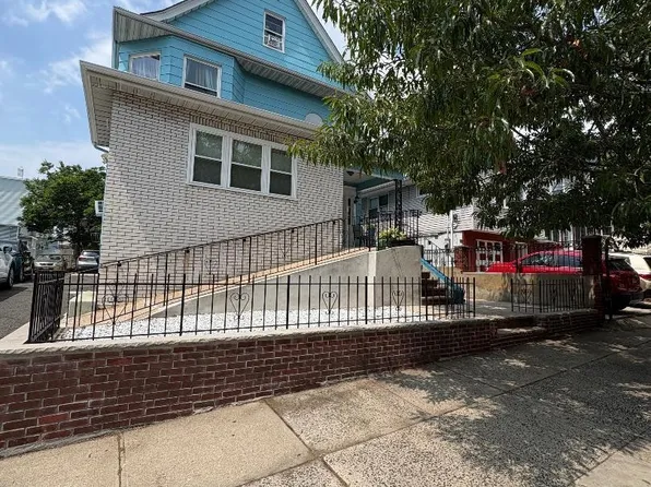 21 Danforth Avenue image 1 of 18