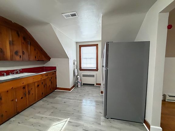 3rd image of 6400 Avon Rd #B