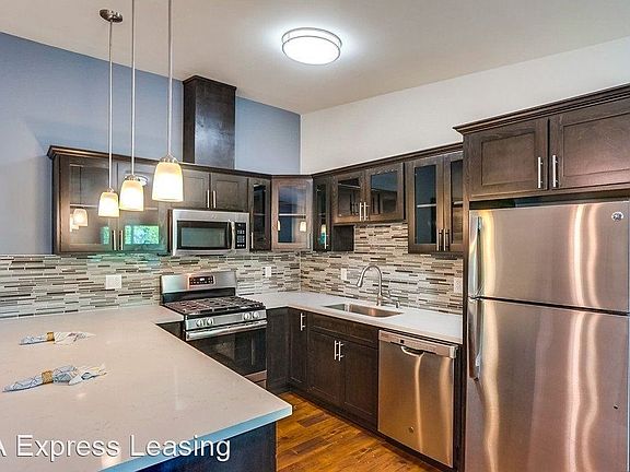 4th image of 3105 W 27th St APT 32