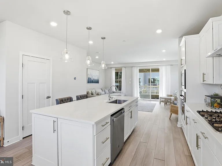 10120 Stonecat Mews — Photo 8