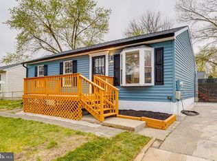 271 Whitaker Rd, Pasadena, MD 21122