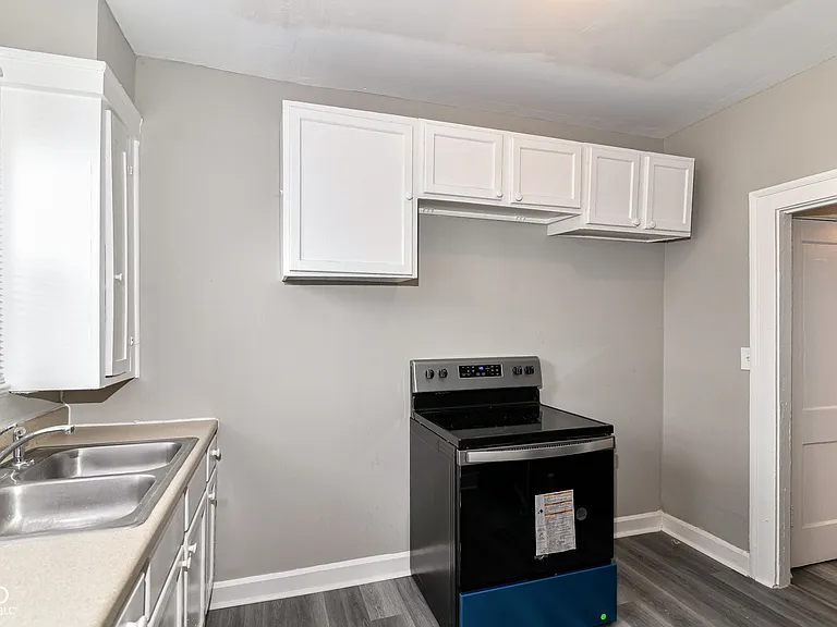 3043 Broadway St — Photo 19