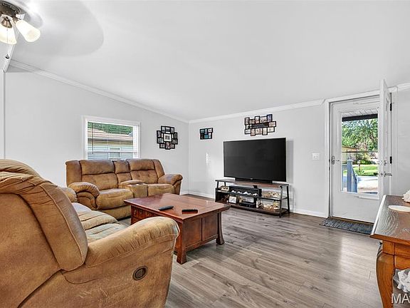 5th image of 6184 Woodhollow Dr