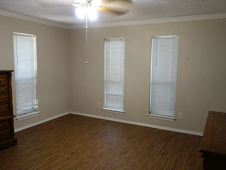 2725 Luzon Rd — Photo 17