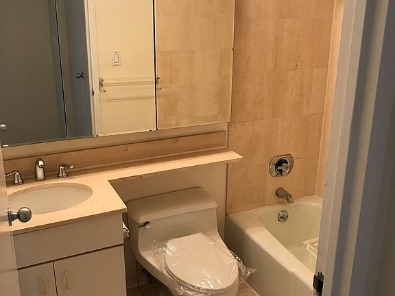 5th image of 215 W 95th St APT 9B