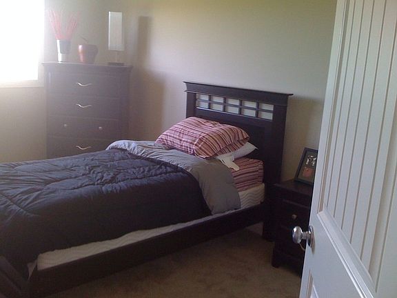 3rd image of 4054 46th St