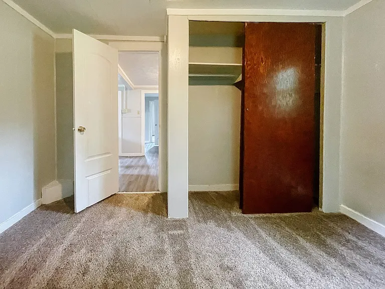 2118 S Penn St — Photo 10