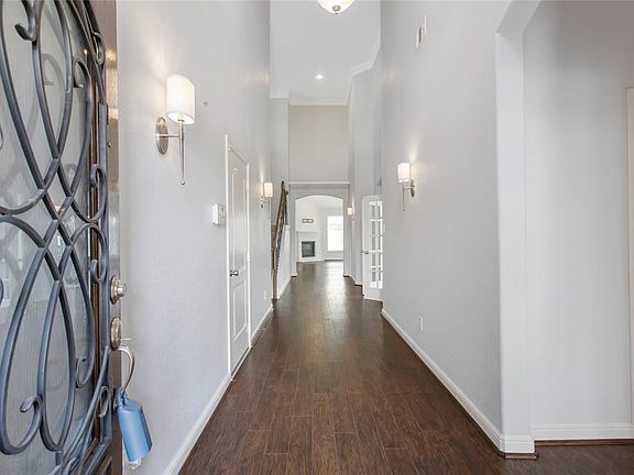 3rd image of 15102 Calvano Dr