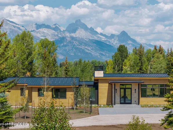 175 Huckleberry Dr, Jackson, WY 83001