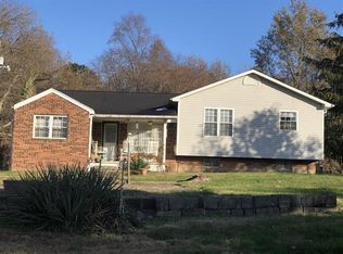 2190 Highway 490, East Bernstadt, KY 40729