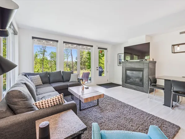 1 Tree Tops Ln #101, Huntsville, ON P1H 0B8