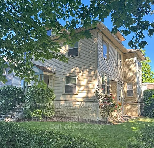205 NW 11th St #5 — Photo 4