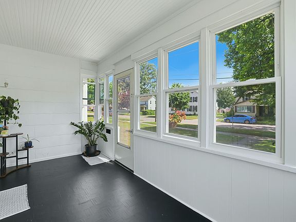 5th image of 71 Centennial St