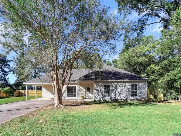 8835 Glen Ellen Dr, Baton Rouge, LA 70809