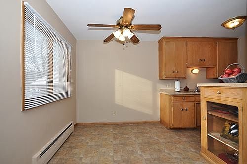 4th image of 200 W 65th St