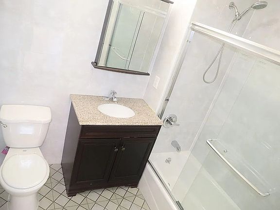 4th image of 90-34 171st St #3C
