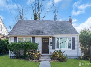 811 Andover St, Red Bank, NJ 07701