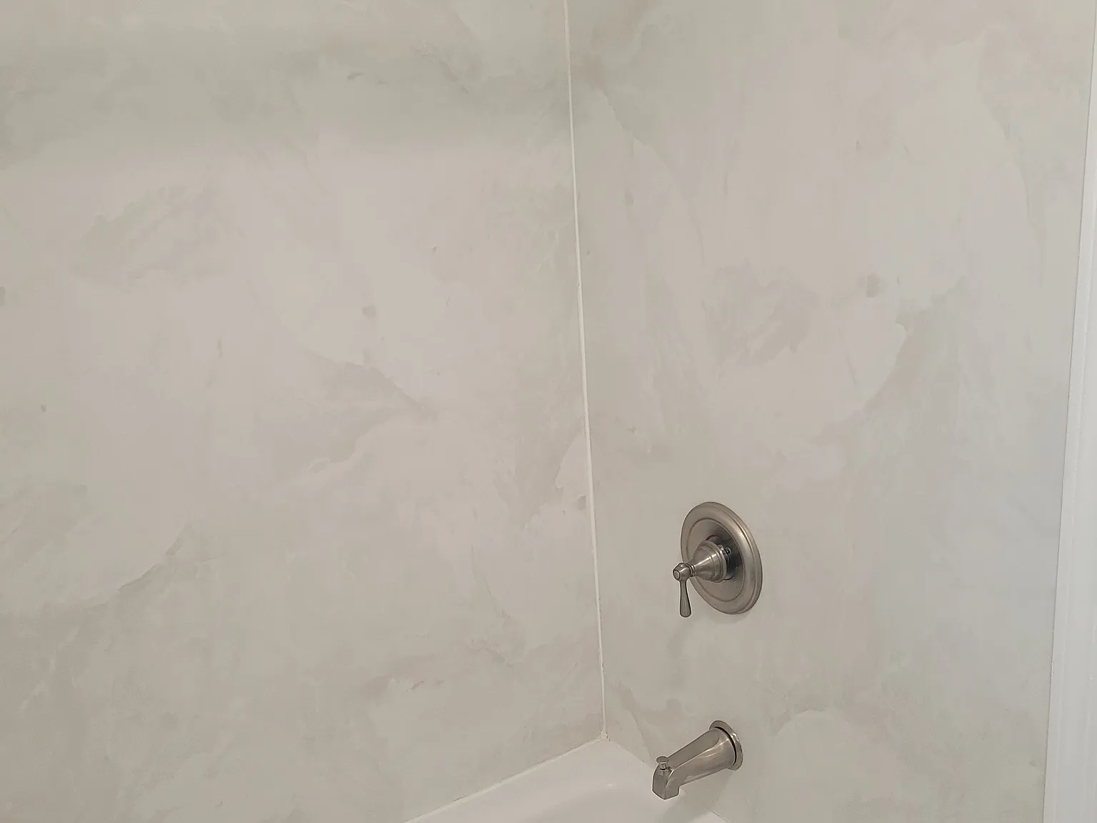 3 bed, 1188 sqft, $3,200 — Photo 2