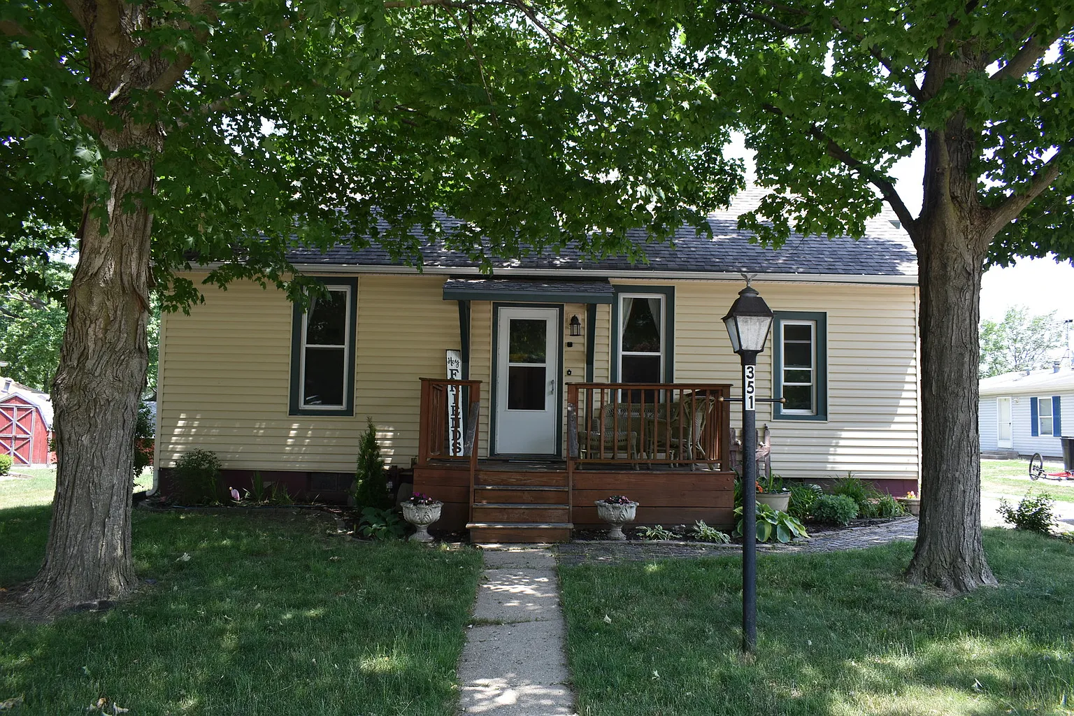 351 N Adams St photo 1