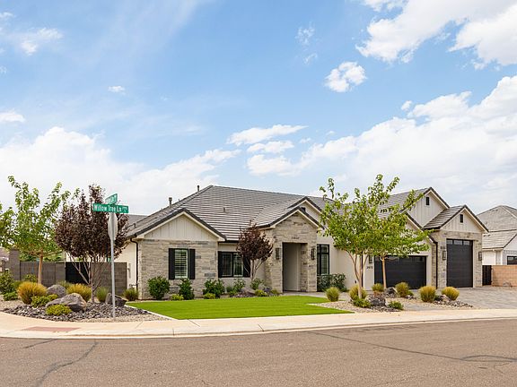 3rd image of 2972 E Willow Tree Ln