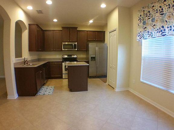 4th image of 550 Juniper Springs Dr