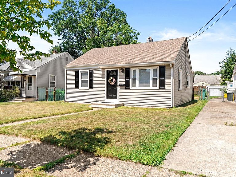 Listing photo 3