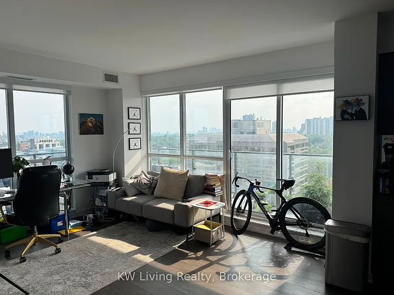 609 Avenue Rd #1604 — Photo 32