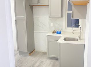 221 Summit Ave, Jersey City, NJ 07304