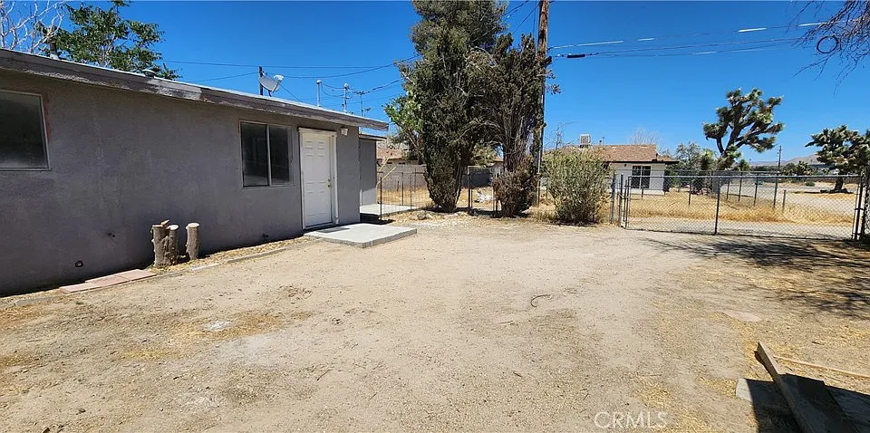 6963 Tamarisk Ave #B