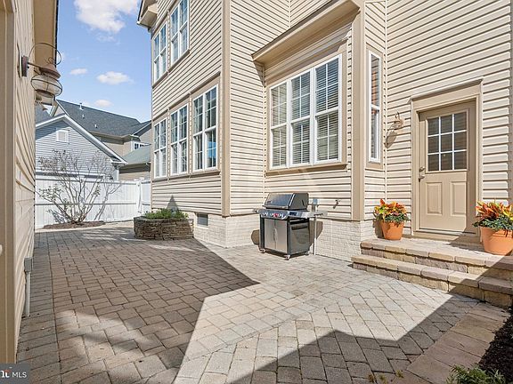 5th image of 23710 Grapevine Ridge Ter