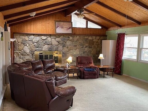 3rd image of 3620 Belmont Cir NW