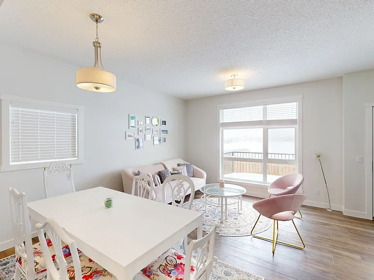 50 Walden Ln SE — Photo 4
