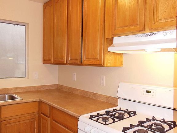 4th image of 475 Redwood Ave APT 8