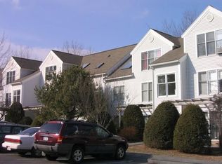 36 Salem Pl, Amherst, MA 01002