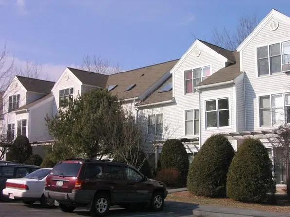 36 Salem Pl, Amherst, MA 01002