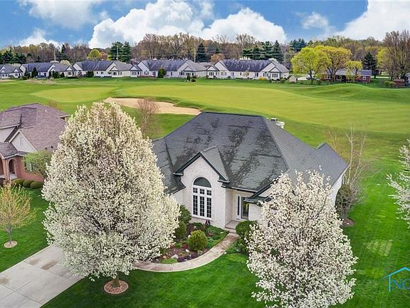 3rd image of 523 Pine Valley Dr