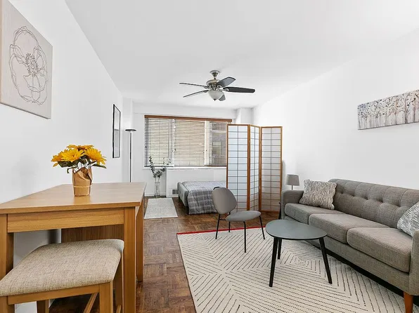 301 E 22nd St APT 10B, New York, NY 10010