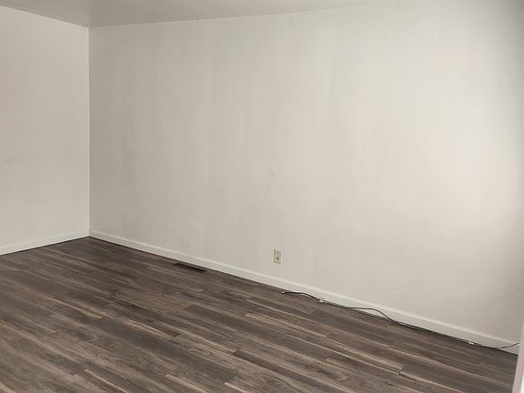 4th image of 525 Kirman Ave