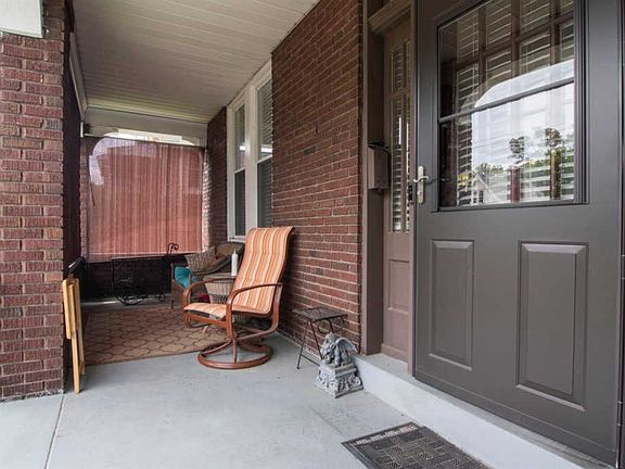 3rd image of 719 Trenton Ave
