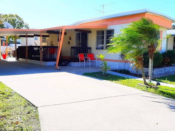 2nd image of 4000 24th St N #1012