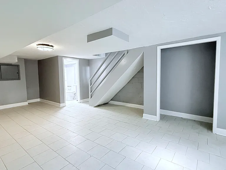 415 Edmunds Way — Photo 6