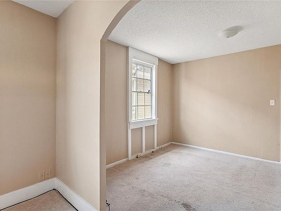 5th image of 1013-15 Teche St