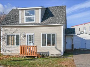 135 Degrace, Shippagan, NB E8S 1H3