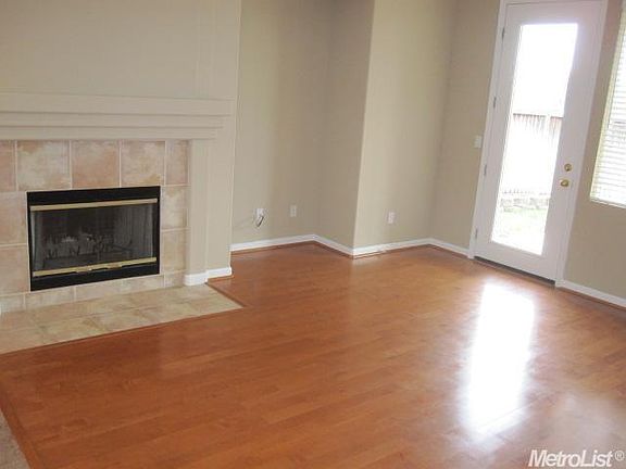 3rd image of 1544 Gloria Cir