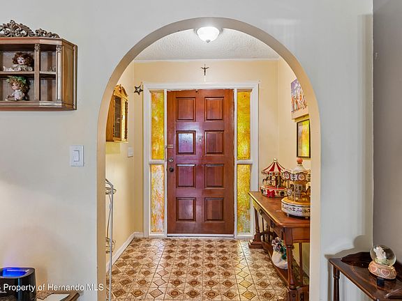 3rd image of 11122 Maderia St