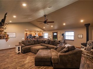 1109 Spencer Rd, Elk City, OK 73644