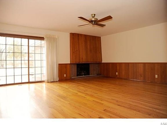 4th image of 12995 Whitecliff Ct