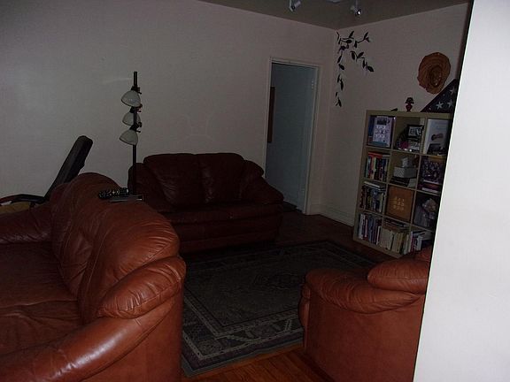 3rd image of 4900 N Marine Dr APT 504