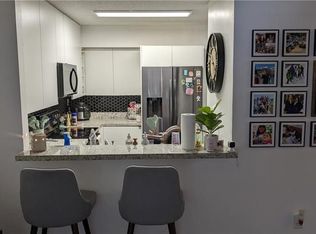 1148 N Hiatus Rd #1148, Pembroke Pines, FL 33026