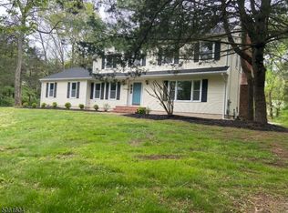 21 Berkshire Ct, Bedminster, NJ 07921